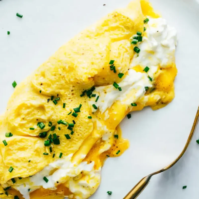 CHEESE OMELETTE